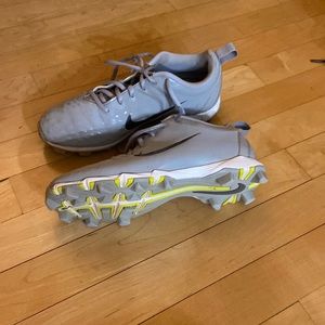 Softball cleats